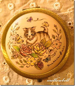 cat_rose_butterfly_compactmirror